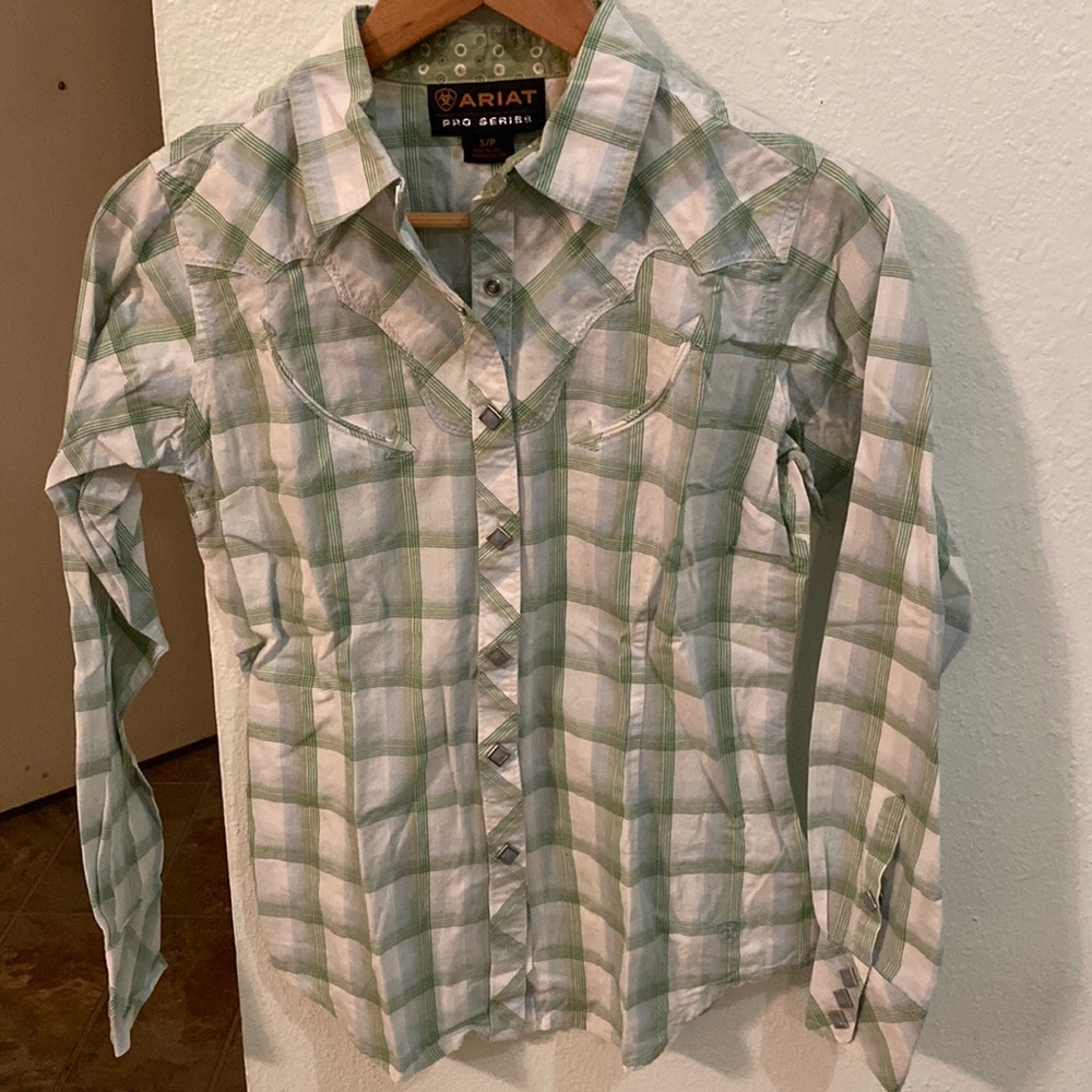 Ariat Pro Series Woman’s Western Long Sleeve Snap Button Size S